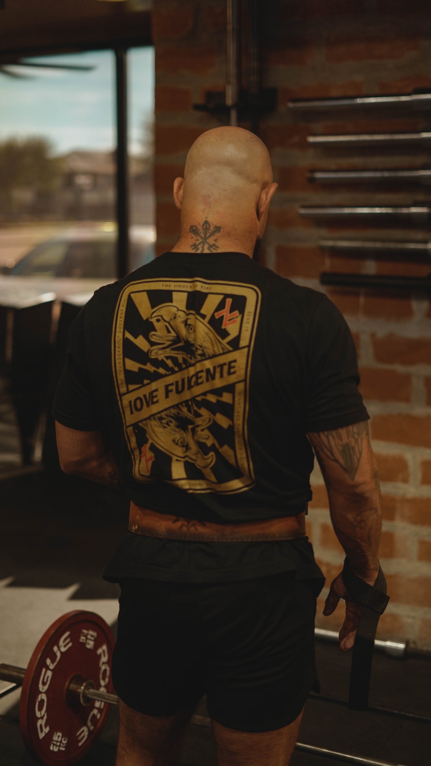 IOVE FULGENTE T-Shirt - Black (Fitted)